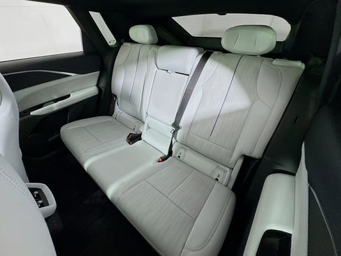 Used 2024 Cadillac Lyriq Luxury w/ LPO, Floor Liner Package AWD/4WD image 23