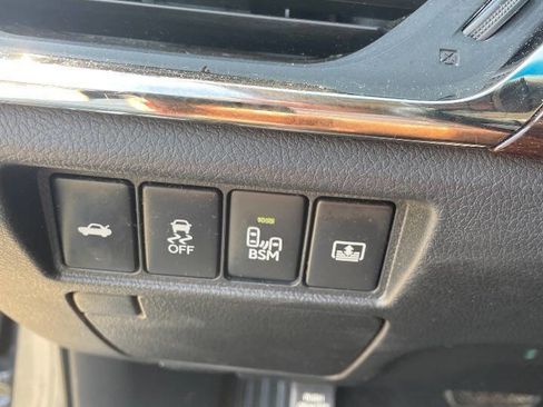 Used 2013 Toyota Avalon Limited image 13