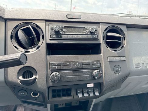 Used 2021 Ford F750 2WD Regular Cab Super Duty image 17