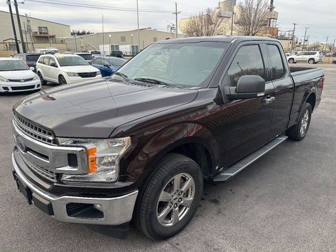 Used 2018 Ford F150 XLT w/ Equipment Group 302A Luxury image 4