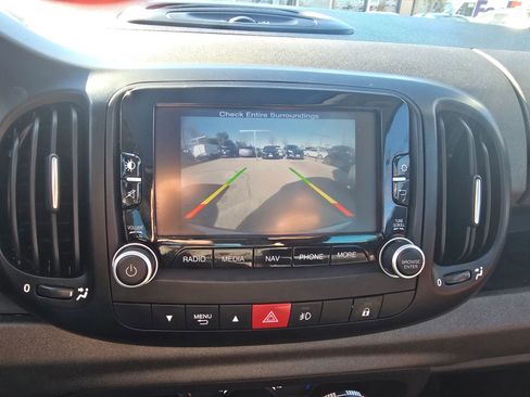 Used 2014 FIAT 500L Trekking w/ Popular Equipment Group image 24