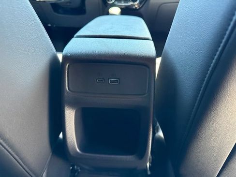 Used 2025 Chevrolet Trax RS w/ Driver Confidence Package FWD image 34
