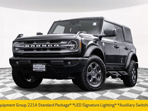 Used 2023 Ford Bronco Big Bend AWD/4WD image 2