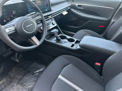 New 2025 Hyundai Sonata SE image 12