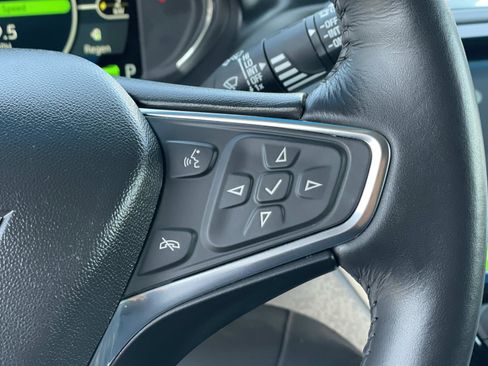 Used 2019 Chevrolet Bolt Premier w/ Infotainment Package FWD image 12