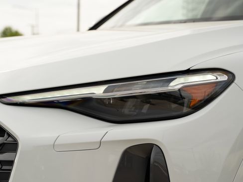 Certified 2025 Audi Q5 Premium Plus w/ Premium Plus AWD/4WD image 36