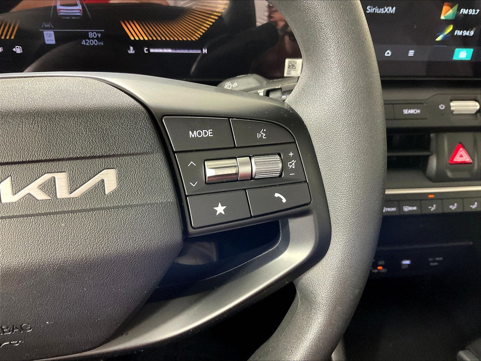 Certified 2025 Kia K4 FWD image 12