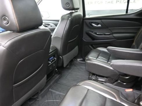 Used 2021 Chevrolet Traverse LT w/ LT Premium Package AWD/4WD image 25