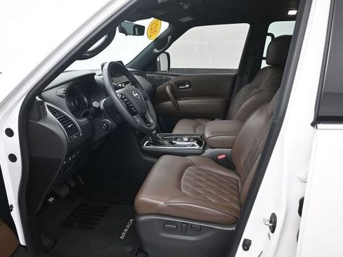 Used 2023 Nissan Armada Platinum w/ Captain's Chairs Package AWD/4WD image 9