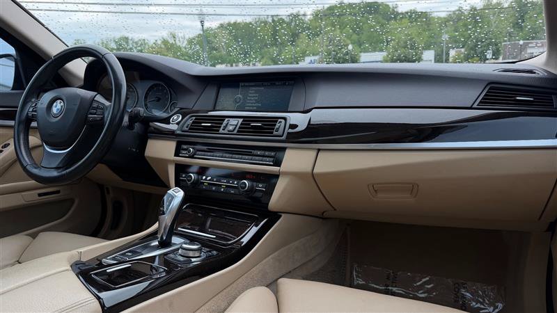 Used 2011 BMW 535i Sedan RWD image 36