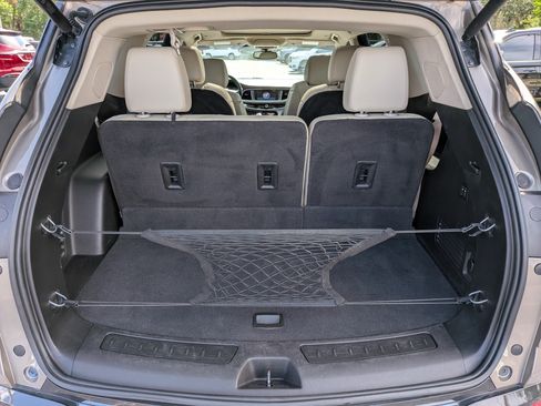 Used 2020 Buick Enclave Premium w/ Sun and Sites Package FWD image 17
