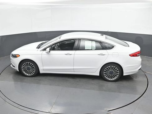 Used 2017 Ford Fusion SE w/ Fusion SE Technology Package FWD image 38