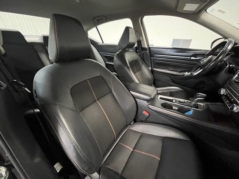 Used 2022 Nissan Altima 2.5 SR image 9
