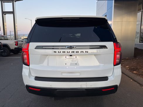 Used 2022 Chevrolet Suburban Z71 image 7