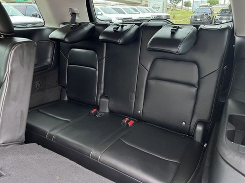 Certified 2024 Nissan Pathfinder SL FWD image 25