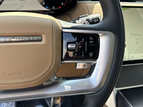 New 2025 Land Rover Range Rover SE AWD/4WD image 22