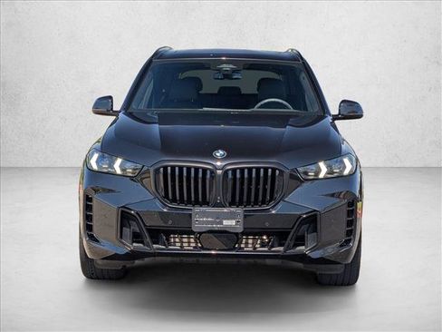 Certified 2024 BMW X5 xDrive40i w/ M Sport Package AWD/4WD image 2