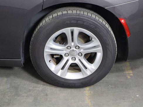 Used 2021 Dodge Charger SXT RWD image 41