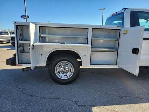 Certified 2023 Ford F250 XL w/ XL Chrome Package image 13