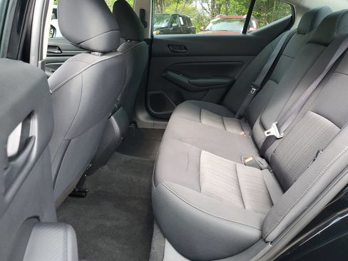 Certified 2025 Nissan Altima 2.5 S FWD image 8