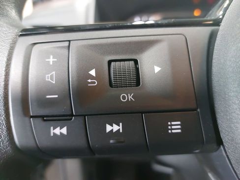 Certified 2023 Nissan Rogue SV AWD/4WD image 16