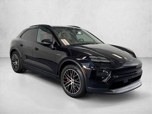 Used 2026 Porsche Macan 4S Electric AWD/4WD image 7