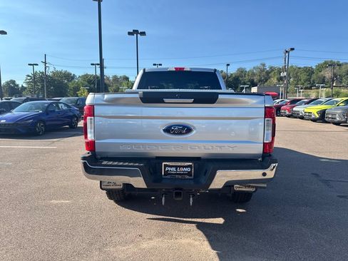 Used 2019 Ford F350 XLT w/ XLT Premium Package AWD/4WD image 14