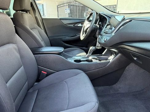 Used 2020 Chevrolet Malibu LT FWD image 7
