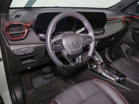Used 2024 Chevrolet TrailBlazer RS w/ Driver Confidence Package AWD/4WD image 19