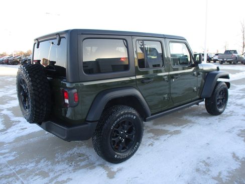 Used 2023 Jeep Wrangler Unlimited Sport image 6