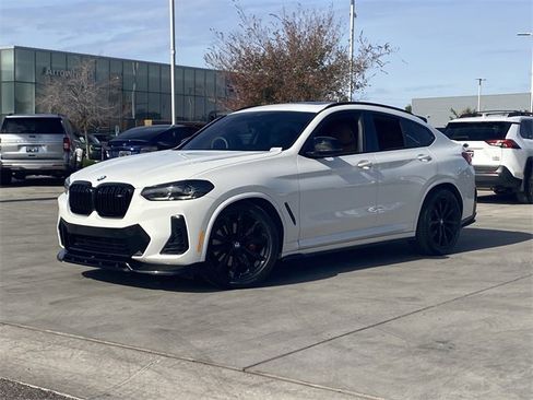Used 2023 BMW X4 M40i w/ Shadowloine Package image 2