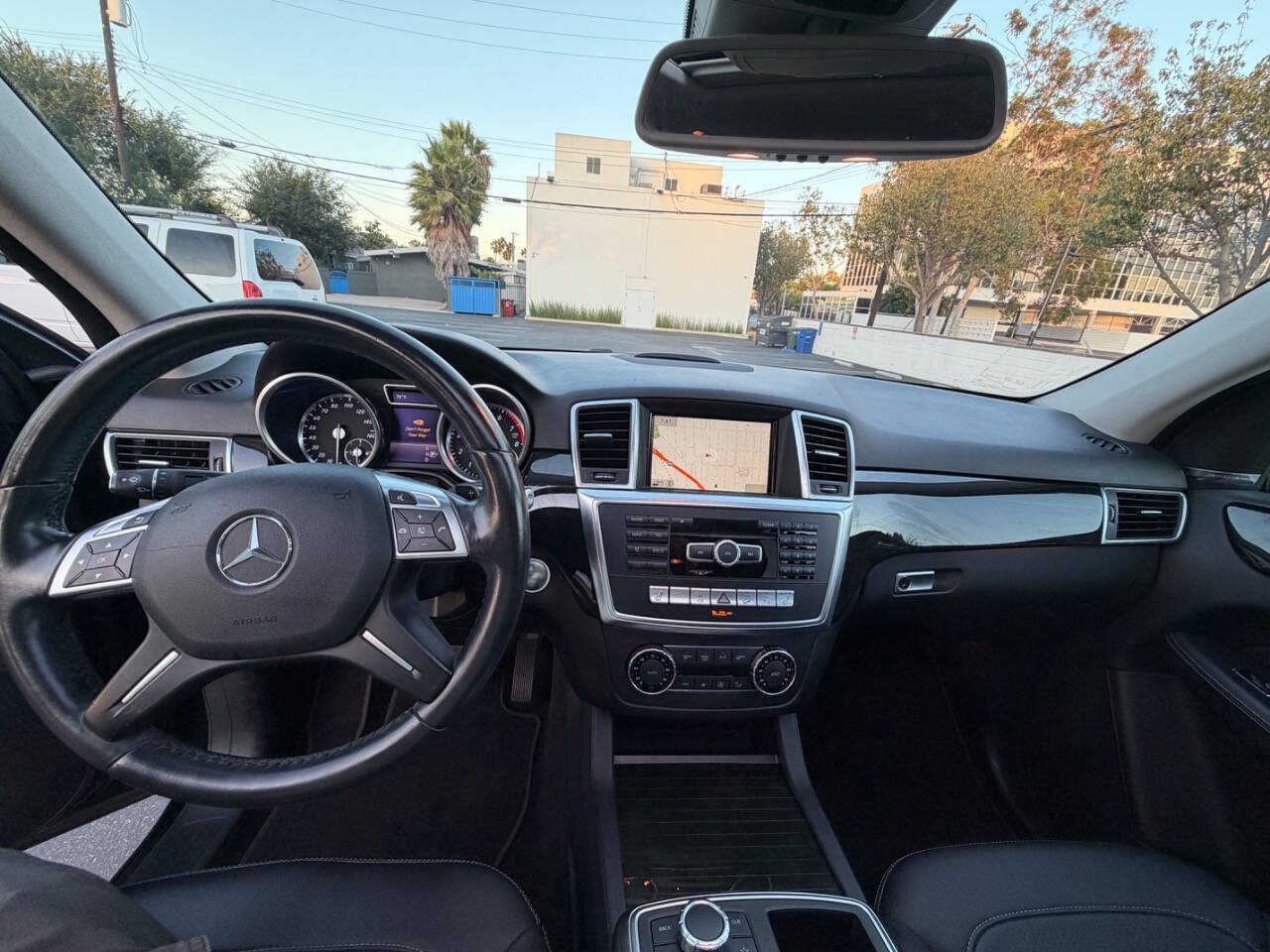 Used 2015 Mercedes-Benz ML 350 4MATIC w/ Premium 1 Package image 15