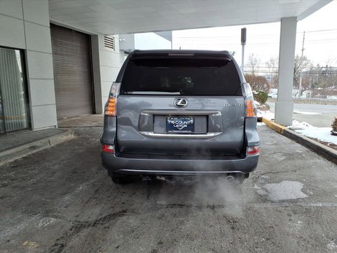 Used 2021 Lexus GX 460 Premium w/ Premium Package image 5