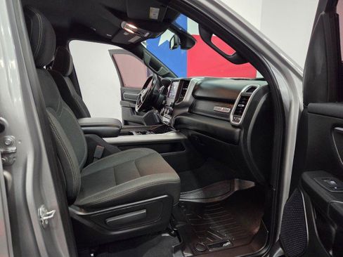 Used 2019 RAM 1500 Big Horn image 8