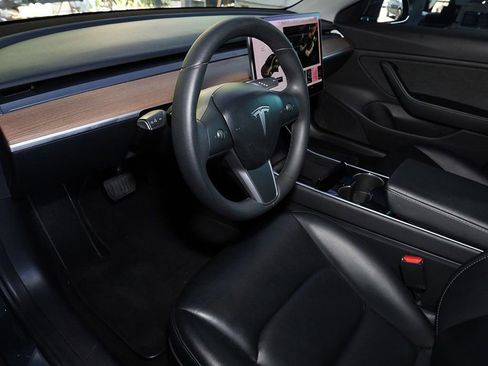 Used 2020 Tesla Model 3 Long Range AWD/4WD image 19
