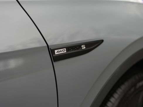 New 2025 Volkswagen ID.4 Pro S image 14