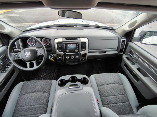 Used 2019 RAM 1500 Classic SLT w/ Protection Group AWD/4WD image 2