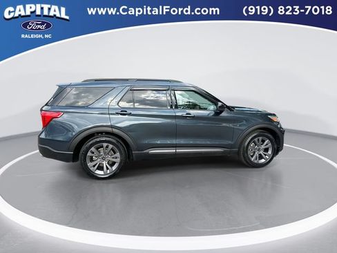 Used 2023 Ford Explorer XLT w/ Equipment Group 202A RWD image 9