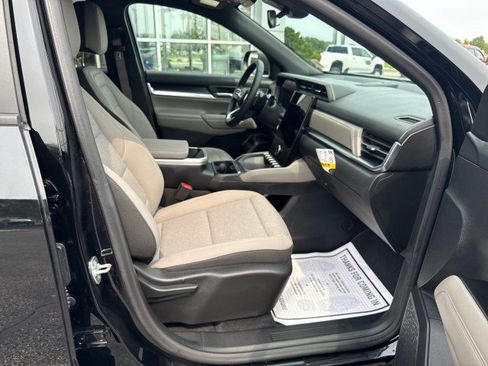 Used 2025 GMC Terrain Elevation AWD/4WD image 28