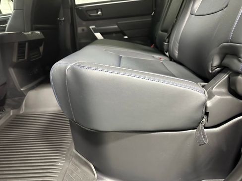 Used 2025 Toyota Tundra Platinum AWD/4WD image 46