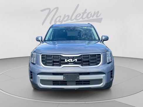 Used 2025 Kia Telluride S FWD image 9
