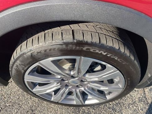 Used 2019 Cadillac XT4 Premium Luxury image 18