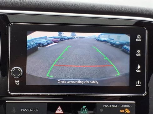 Used 2019 Mitsubishi Outlander FWD image 16