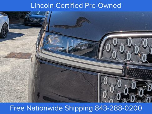 Certified 2025 Lincoln Navigator Reserve image 11