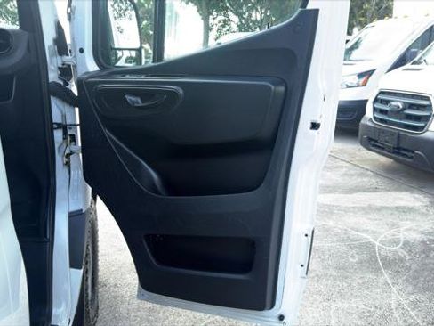 Used 2023 Mercedes-Benz Sprinter 2500 image 16