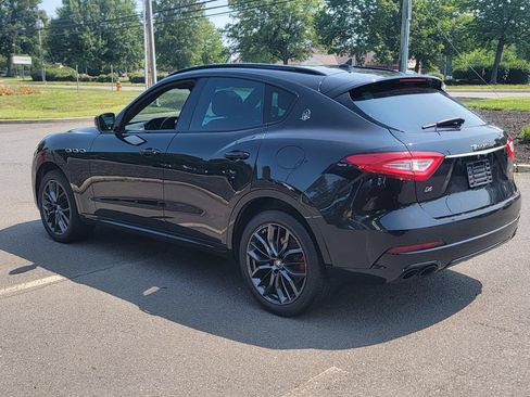 Used 2018 Maserati Levante AWD/4WD image 6