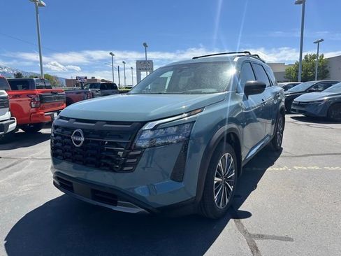 New 2026 Nissan Pathfinder Platinum AWD/4WD image 3