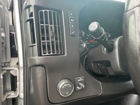 Used 2017 Chevrolet Express 3500 LT w/ LT Preferred Equipment Group RWD image 19