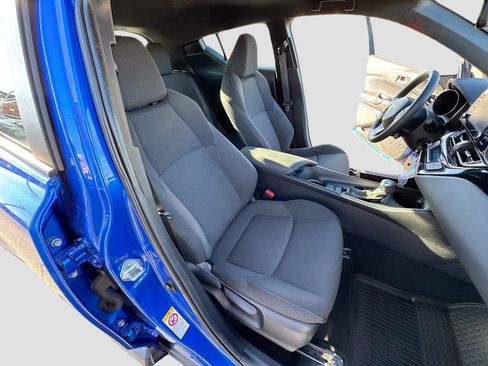 Used 2019 Toyota C-HR LE image 25