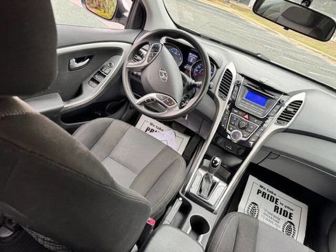 Used 2014 Hyundai Elantra GT image 23